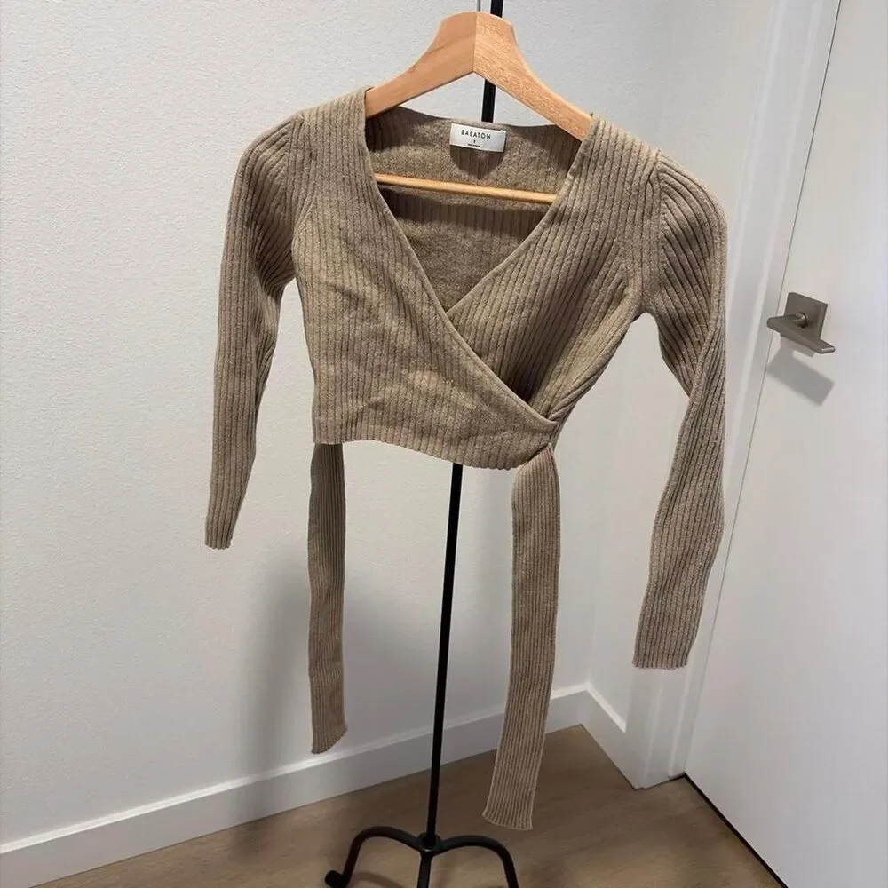 Babaton Aritzia Merino Wool Small Fits XS